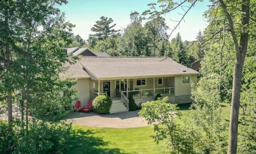 37 Birchwood Trail, Wasaga Beach (SOLD)